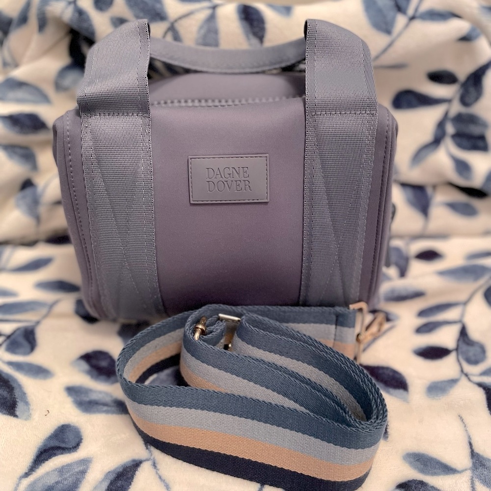 Dagne Dover XS Ash Blue Landon like new w/ extra strap